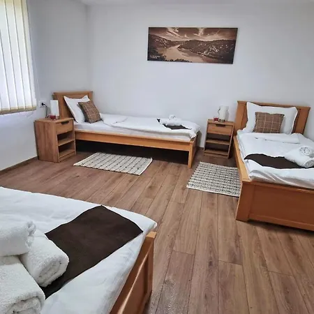 - Kladovski *