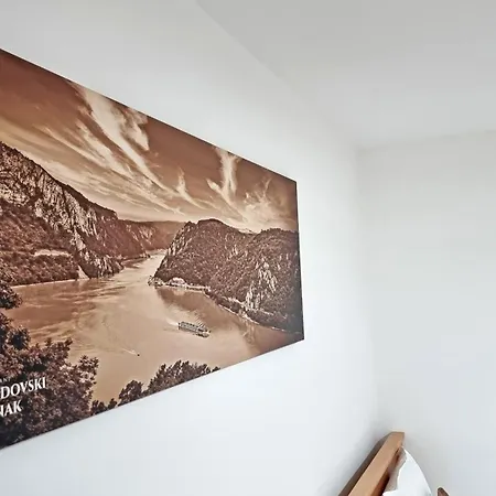 - Kladovski Apartment *