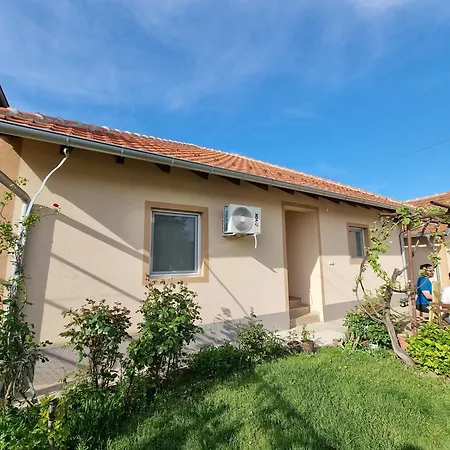 - Kladovski Apartment Kladovo